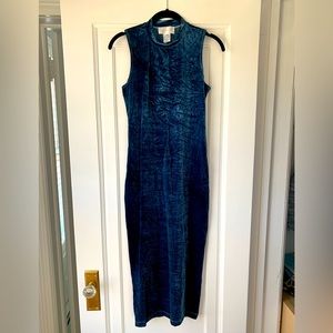 Midi Bodycon Navy Blue Velvet Dress, Size XS. Never worn, tag still attached